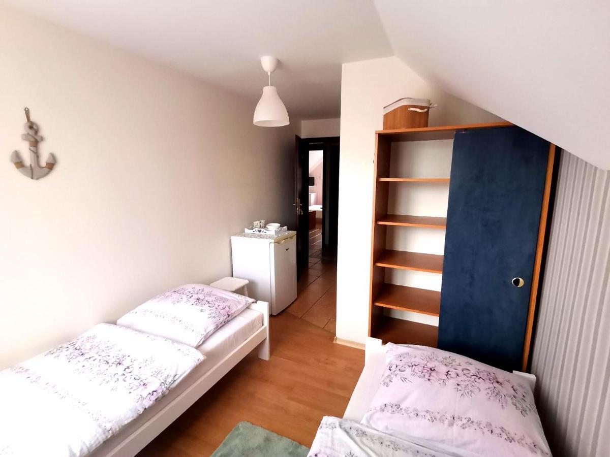 Pokoje Goscinne U Aleksandry Hel Exterior foto