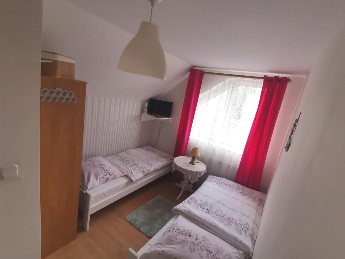 Pokoje Goscinne U Aleksandry Hel Exterior foto